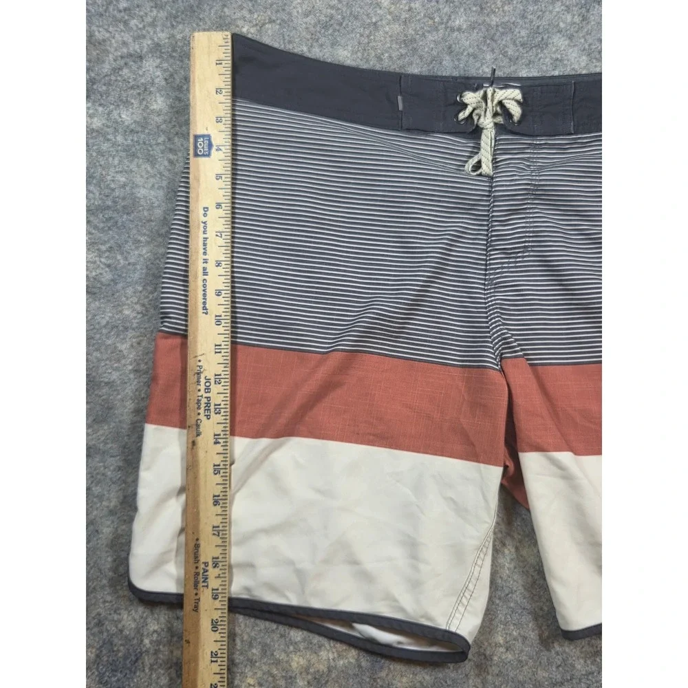 Quiksilver Highline SurfSilk Board Shorts Mens 36 Striped Colorblock Swim